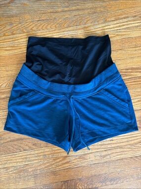 Thyme Maternity Blue Casual Activewear Shorts Sz M
